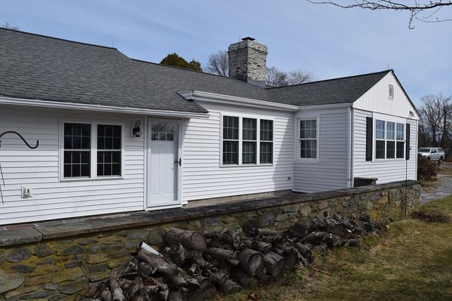 475 Cedar Ave, Swansea, MA 02777