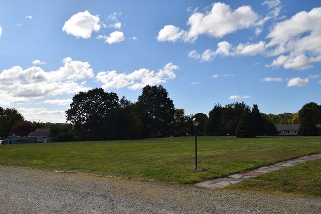 475 Cedar Ave, Swansea, MA 02777