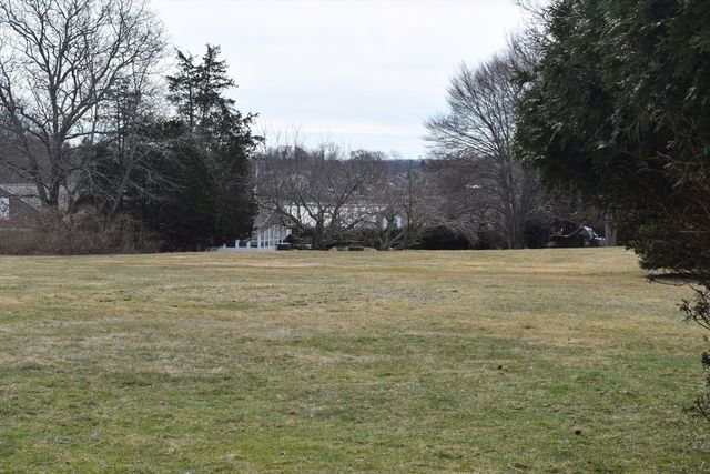 475 Cedar Ave, Swansea, MA 02777