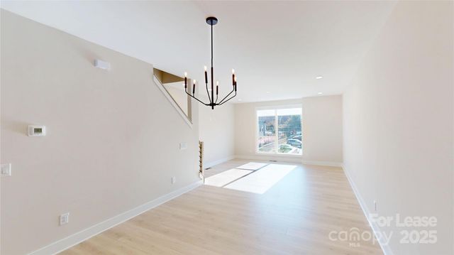 407 Devender Lane, Charlotte, NC 28217