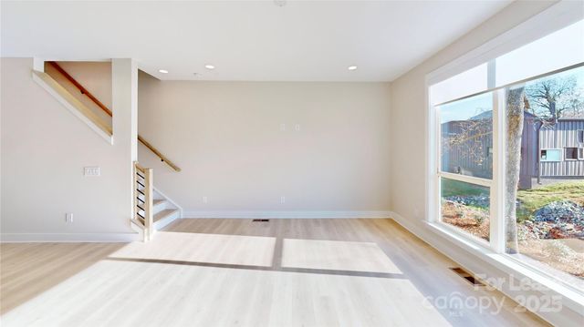 407 Devender Lane, Charlotte, NC 28217