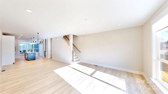 407 Devender Lane, Charlotte, NC 28217