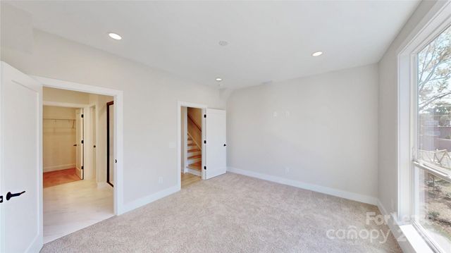 407 Devender Lane, Charlotte, NC 28217