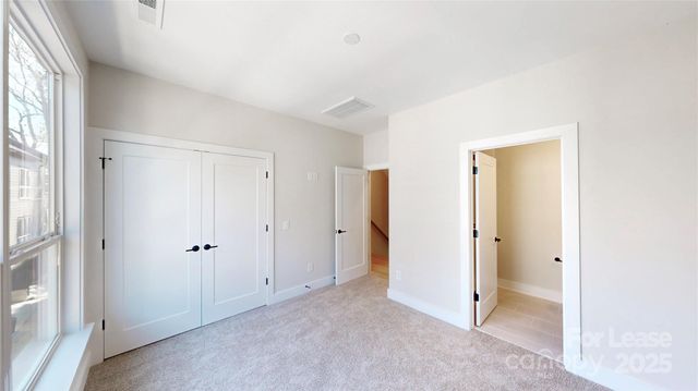 407 Devender Lane, Charlotte, NC 28217