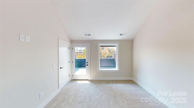 407 Devender Lane, Charlotte, NC 28217