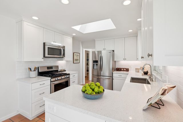 6254 Girvin Drive, Oakland, CA 94611