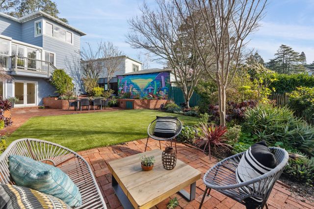 6254 Girvin Drive, Oakland, CA 94611