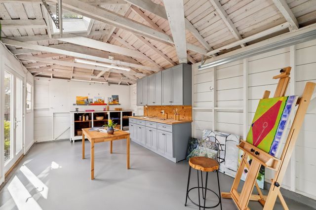 6254 Girvin Drive, Oakland, CA 94611