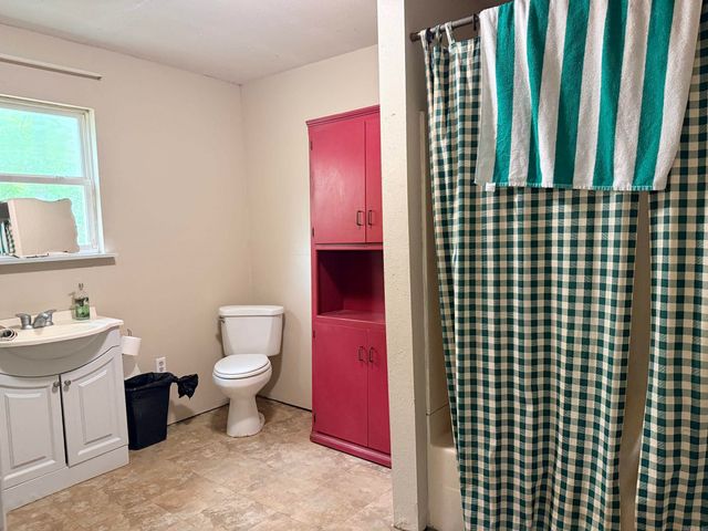 677 Snyder Road, Arkadelphia, AR 71923