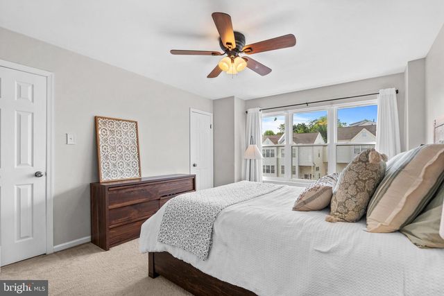 1102 LENAPE LN, Conshohocken, PA 19428