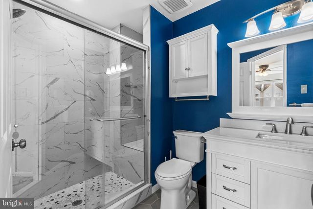 1102 LENAPE LN, Conshohocken, PA 19428
