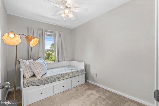 1102 LENAPE LN, Conshohocken, PA 19428