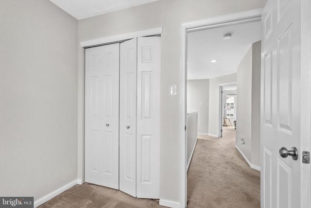 1102 LENAPE LN, Conshohocken, PA 19428