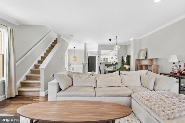 1102 LENAPE LN, Conshohocken, PA 19428