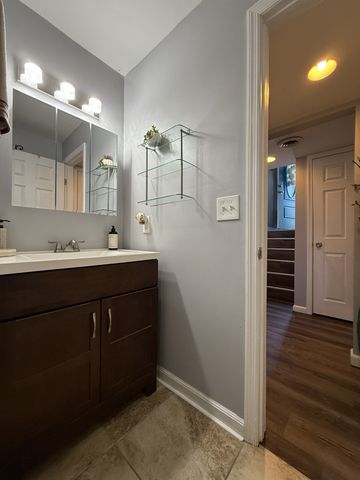 4743 Trenton Dr, Hermitage, TN 37076