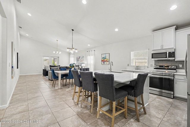 970 Dillard Drive SE, Palm Bay, FL 32909