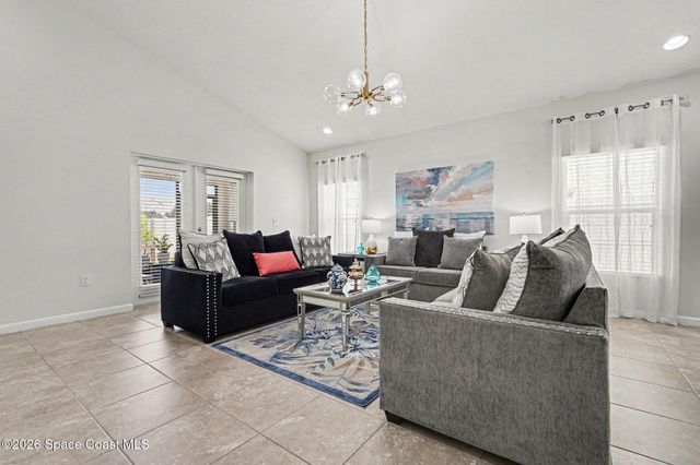 970 Dillard Drive SE, Palm Bay, FL 32909