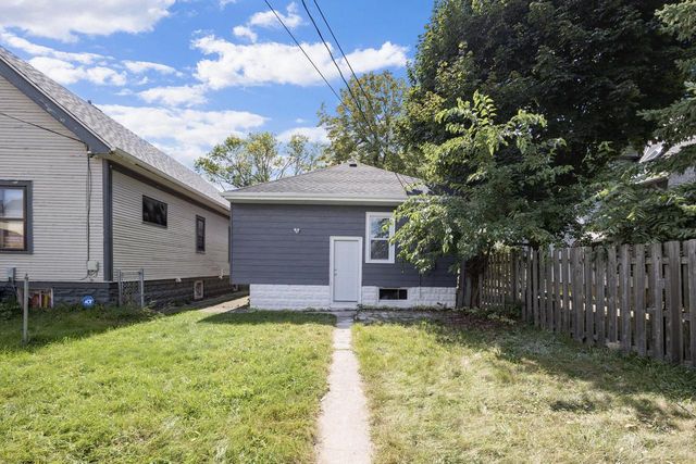 5720 W Rogers STREET, West Allis, WI 53219