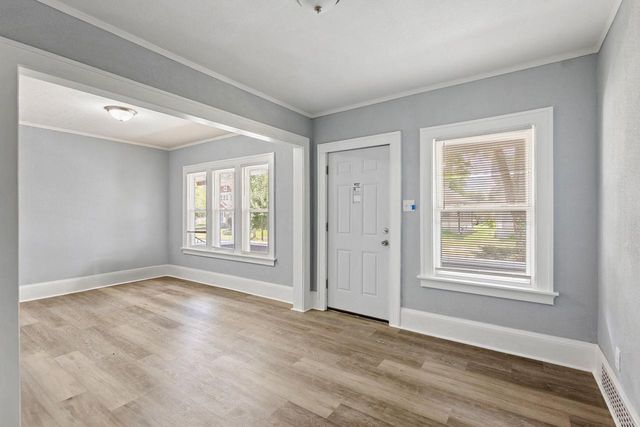 5720 W Rogers STREET, West Allis, WI 53219