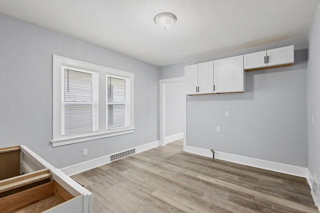 5720 W Rogers STREET, West Allis, WI 53219