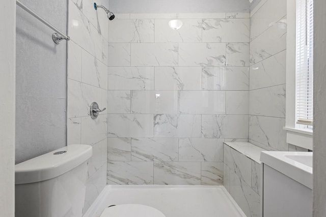 5720 W Rogers STREET, West Allis, WI 53219