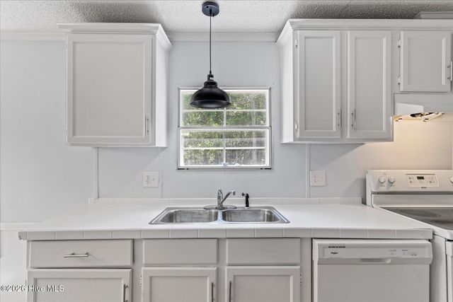 507 Mulligan Way SE, Bolivia, NC 28422