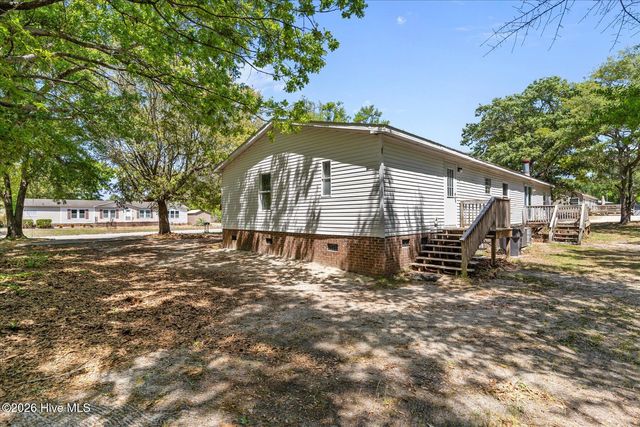 507 Mulligan Way SE, Bolivia, NC 28422