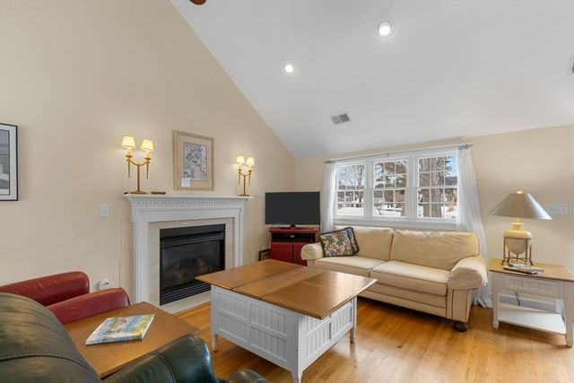 140 Sixth Avenue, Barnstable, MA 02672