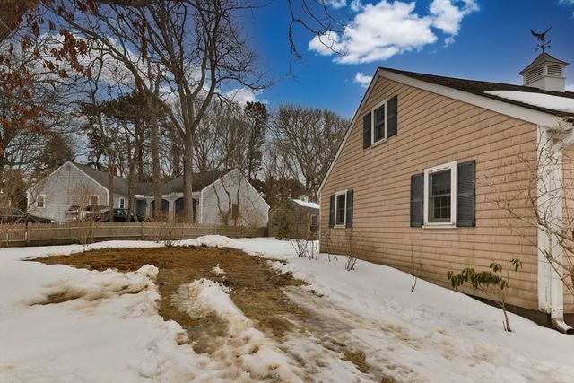 140 Sixth Avenue, Barnstable, MA 02672