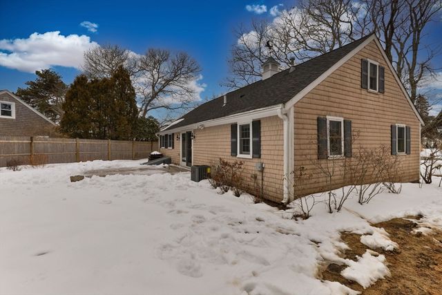 140 Sixth Avenue, Barnstable, MA 02672