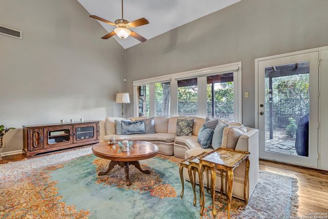 8103 N New Braunfels Ave Apt 10, San Antonio, TX 78209