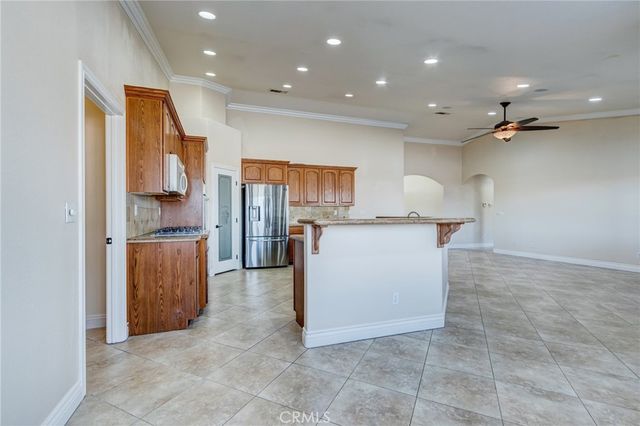 18724 Danbury, Hesperia, CA 92345