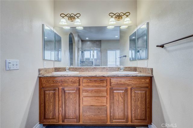 18724 Danbury, Hesperia, CA 92345