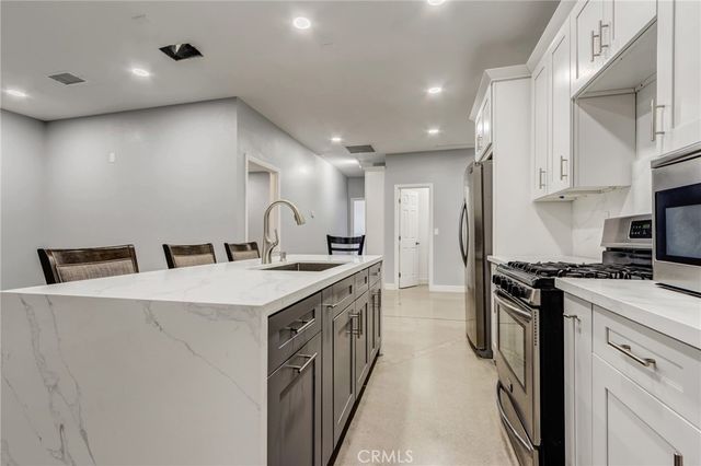 18724 Danbury, Hesperia, CA 92345