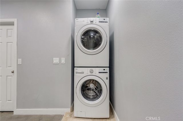 18724 Danbury, Hesperia, CA 92345