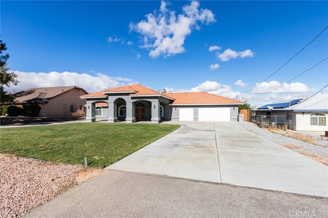 18724 Danbury, Hesperia, CA 92345