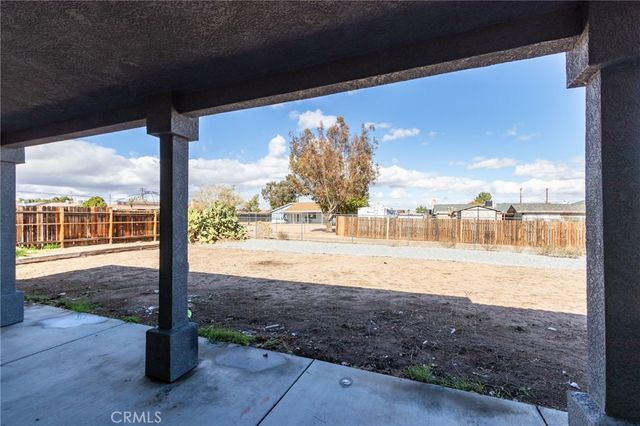 18724 Danbury, Hesperia, CA 92345