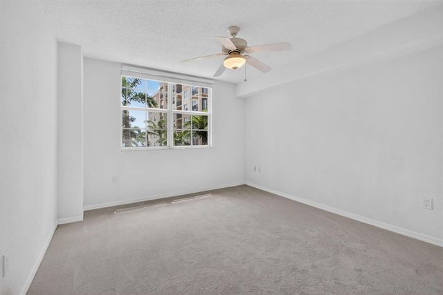 1801 N Flagler Drive 519, West Palm Beach, FL 33407