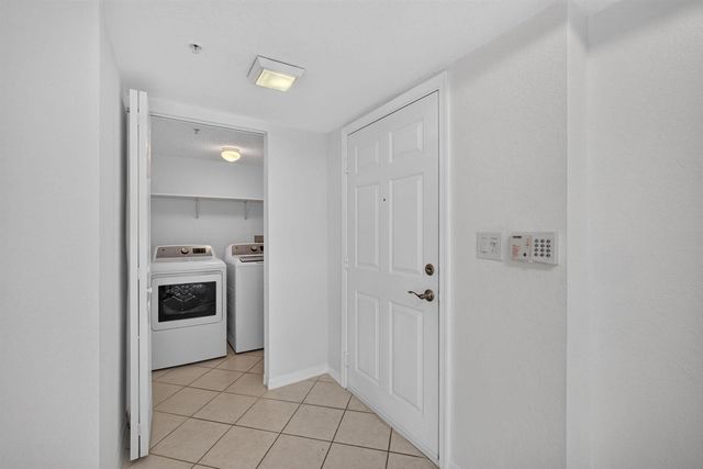 1801 N Flagler Drive 519, West Palm Beach, FL 33407