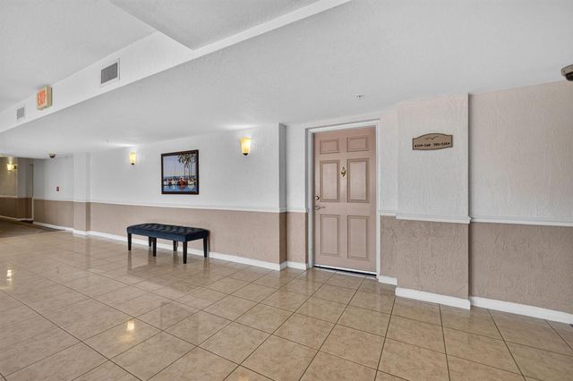 1801 N Flagler Drive 519, West Palm Beach, FL 33407