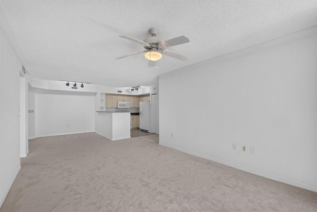 1801 N Flagler Drive 519, West Palm Beach, FL 33407