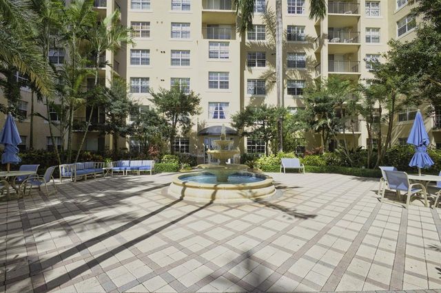 1801 N Flagler Drive 519, West Palm Beach, FL 33407