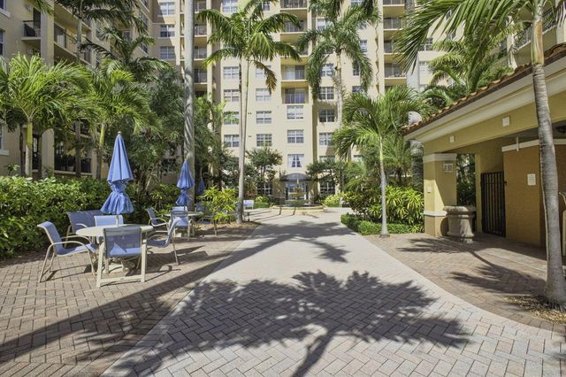 1801 N Flagler Drive 519, West Palm Beach, FL 33407
