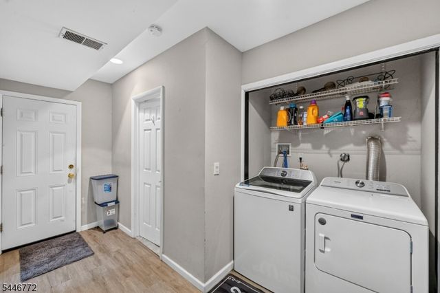 5 Lawrence Dr, Vernon Twp., NJ 07422