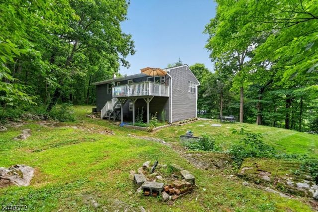 5 Lawrence Dr, Vernon Twp., NJ 07422
