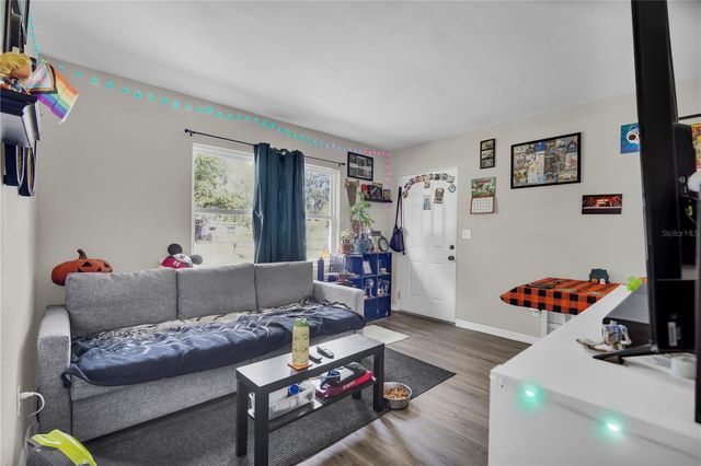 4324 AETNA, Orlando, FL 32808