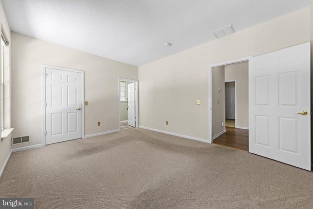108 ROBIN LN, Barnegat, NJ 08005
