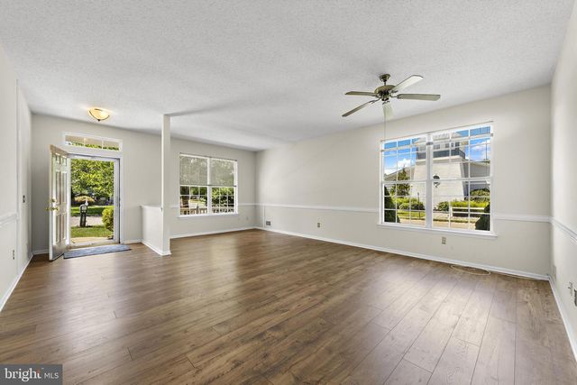 108 ROBIN LN, Barnegat, NJ 08005