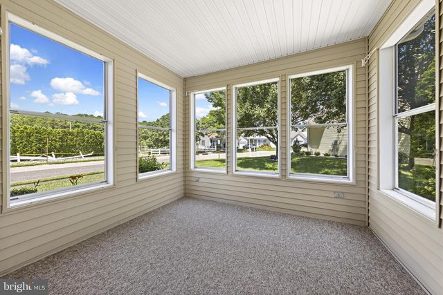 108 ROBIN LN, Barnegat, NJ 08005