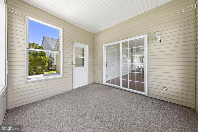 108 ROBIN LN, Barnegat, NJ 08005
